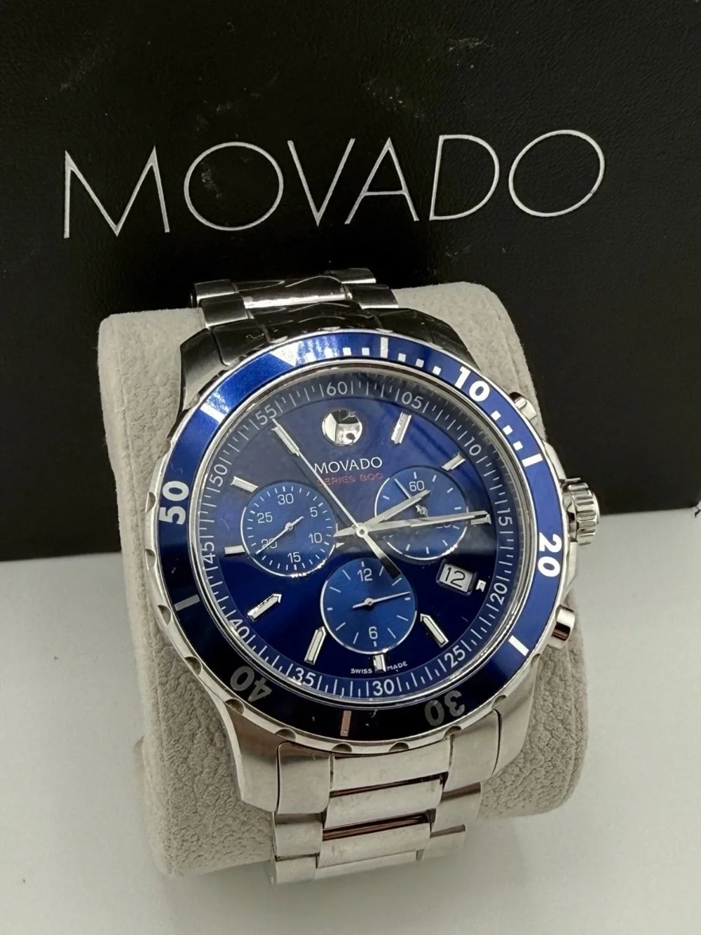 Movado Series 800 Men's Quartz Chronograph Date 42mm Blue Dial 200m Watch
